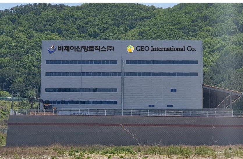 비제이신항로직스 물류센터 전경